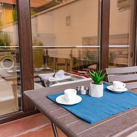 Apartment 'ozi' Quite Place In Perfect Center *