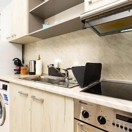 Apartment 'ozi' Quite Place In Perfect Center *