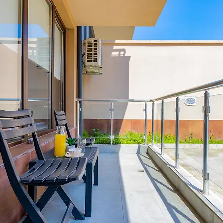 Apartment 'ozi' Quite Place In Perfect Center *