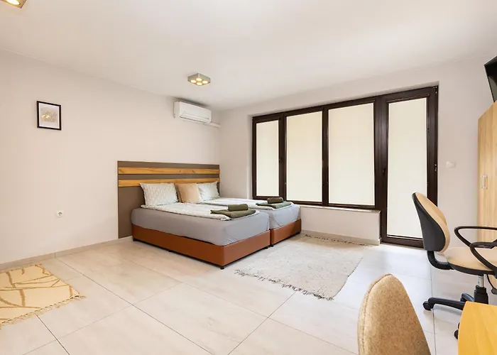 Apartment 'ozi' Quite Place In Perfect Center *