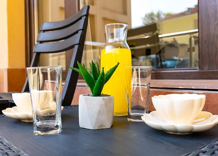 'ozi' Quite Place In Perfect Center Plowdiw