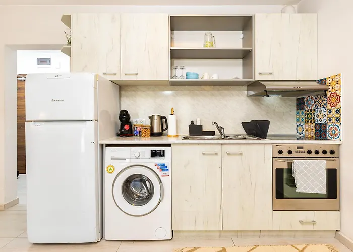 'ozi' Quite Place In Perfect Center Apartment *